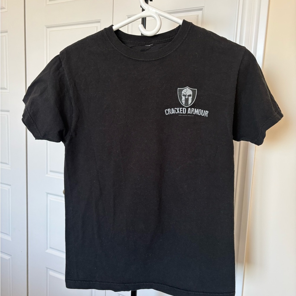 Cracked Armour T-Shirt Men Small